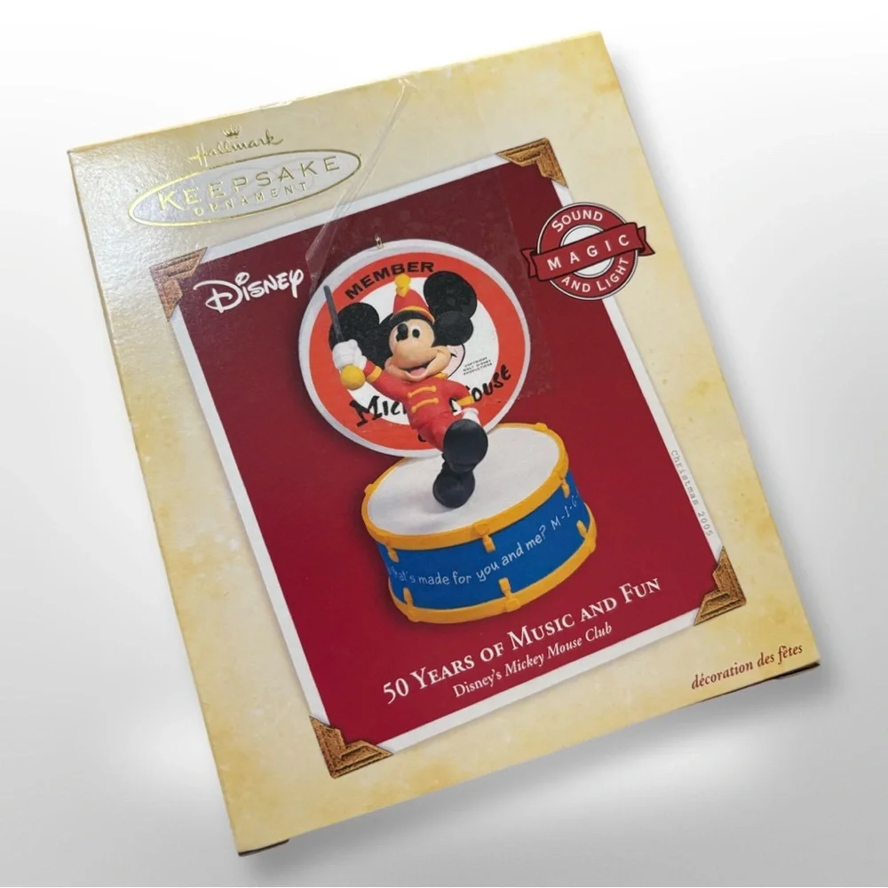 HALLMARK DISNEY 50 YEARS OF MUSIC & FUN - MARCHING MICKEY SOUND, MUSIC, & LIGHTS